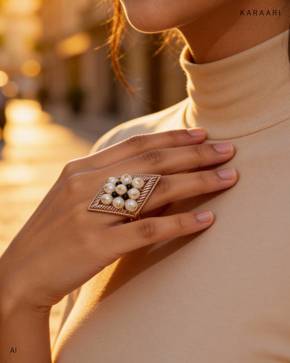 PEARL CRYSTAL DIAMOND RING